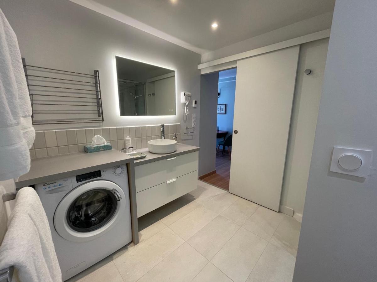 Appartement Mignon Calme Douillet Ascenseur Clim Etage Eleve Proche Parking Et Toutes Commodites Au Coeur Du Toulon Historique Bagian luar foto
