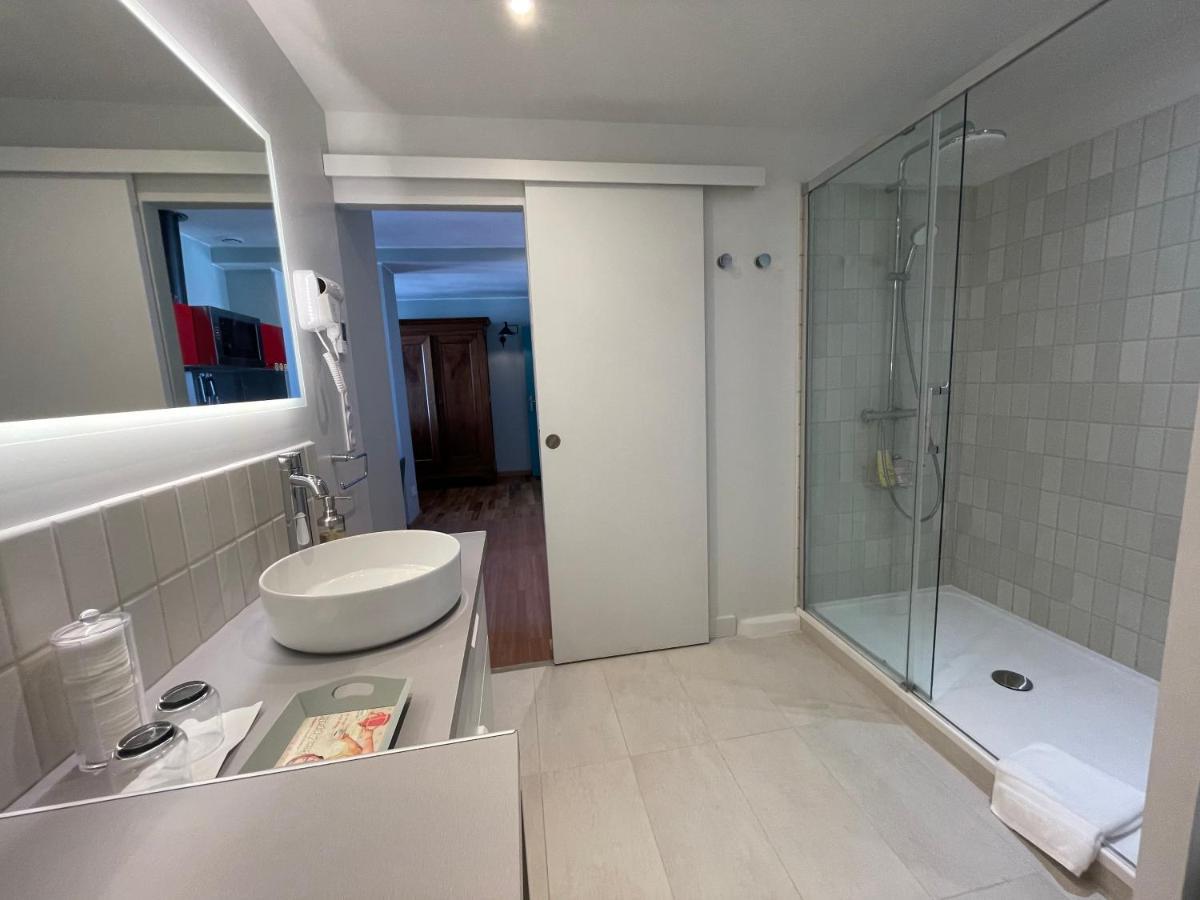 Appartement Mignon Calme Douillet Ascenseur Clim Etage Eleve Proche Parking Et Toutes Commodites Au Coeur Du Toulon Historique Bagian luar foto