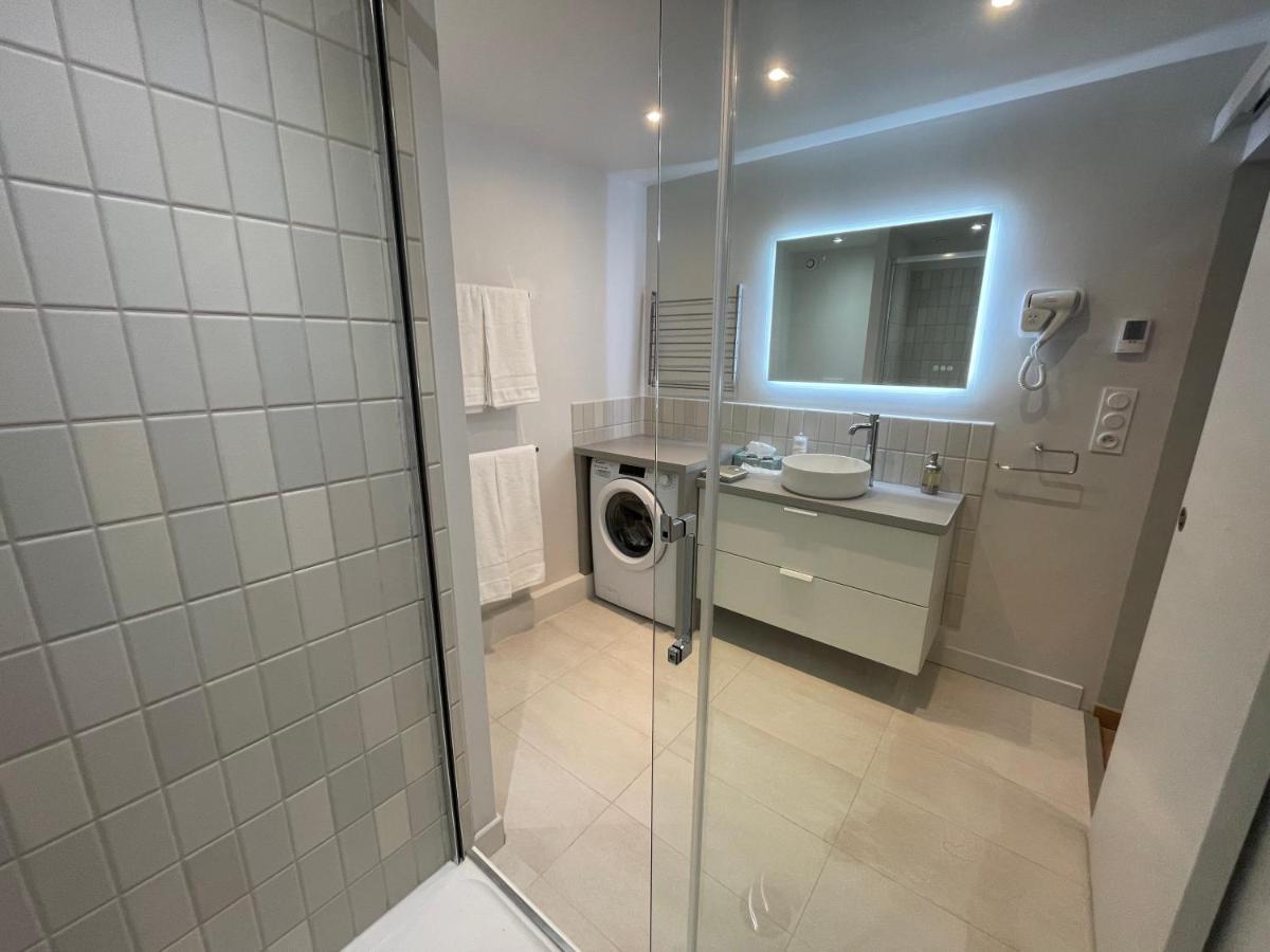 Appartement Mignon Calme Douillet Ascenseur Clim Etage Eleve Proche Parking Et Toutes Commodites Au Coeur Du Toulon Historique Bagian luar foto
