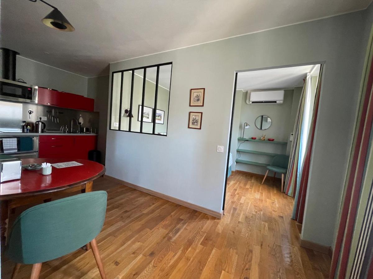 Appartement Mignon Calme Douillet Ascenseur Clim Etage Eleve Proche Parking Et Toutes Commodites Au Coeur Du Toulon Historique Bagian luar foto