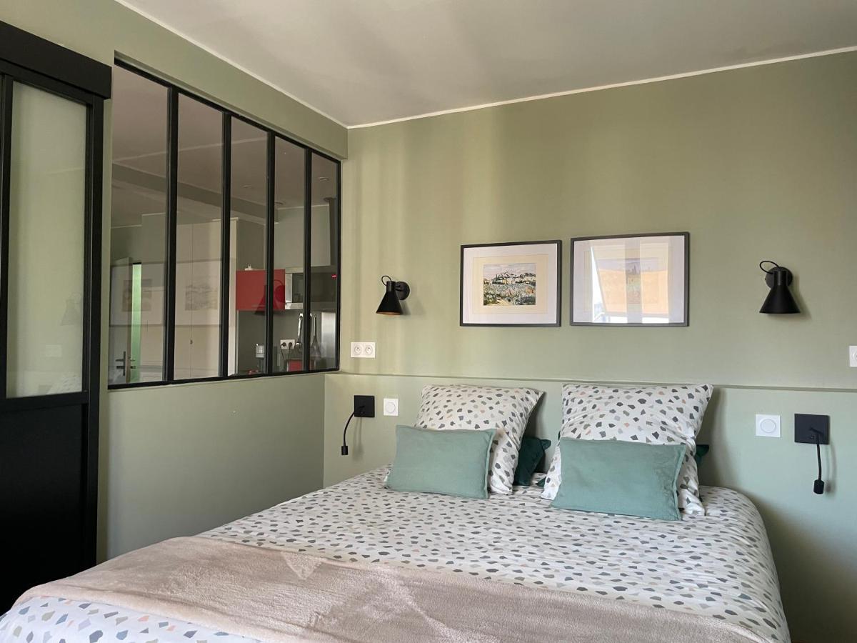 Appartement Mignon Calme Douillet Ascenseur Clim Etage Eleve Proche Parking Et Toutes Commodites Au Coeur Du Toulon Historique Bagian luar foto